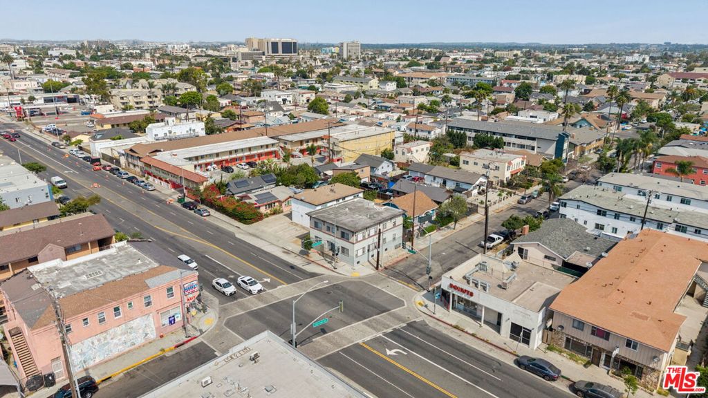 Residential Income in Long Beach 3