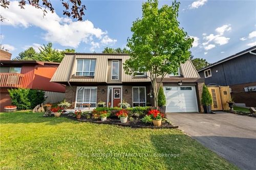 lower-9 The Pinery N/A, St Catharines, ON, L2M6M5 | Card Image