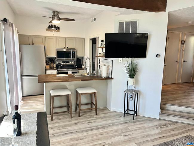 476 Three Rdgs, Condo with 1 bedrooms, 1 bathrooms and null parking in WINTERGREEN RESORT VA | Image 4
