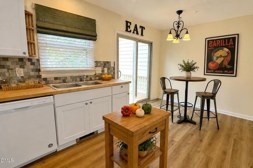 6544 English Oaks Dr, Raleigh, NC, 27615-6325 | Card Image