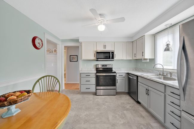58 Spruceland Rd, House other with 4 bedrooms, 2 bathrooms and null parking in Enfield CT | Image 18