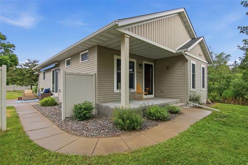 2508 State St, Eau Claire, WI, 54701-6350 | Card Image