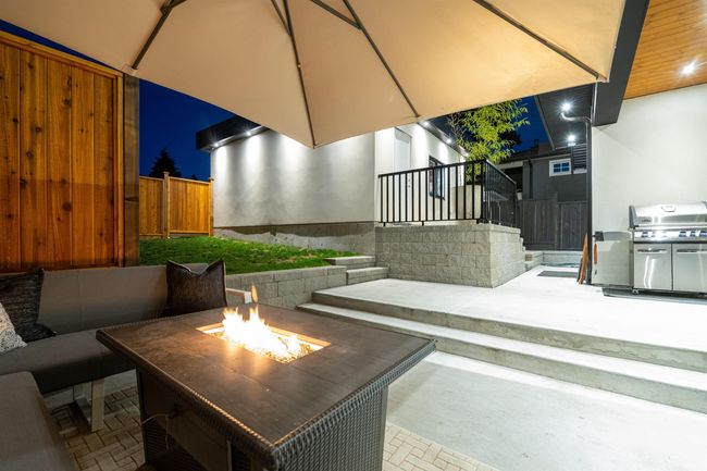 718 E Keith Road, House other with 6 bedrooms, 6 bathrooms and 5 parking in North Vancouver BC | Image 38