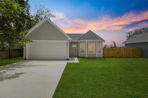3708 Avenue E, Santa Fe, TX, 77510-8050 | Card Image