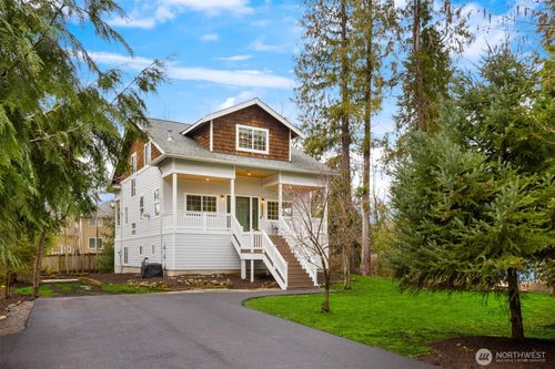 12207 156th Ave Se, Renton, WA, 98059-6327 | Card Image