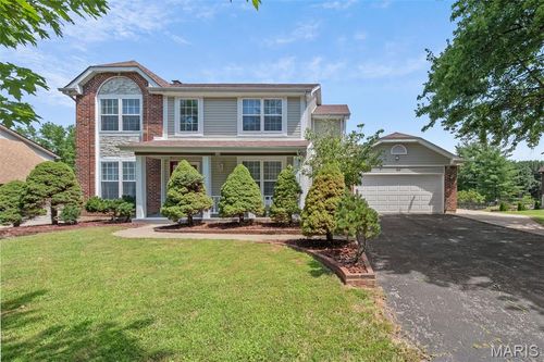 20 Golden Ridge Ct, Saint Charles, MO, 63304-7282 | Card Image