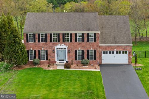 11 Nicholas Ct, Cream Ridge, NJ, 08514-1828 | Card Image