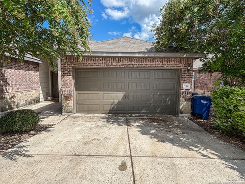 750 Saengerhalle Rd, New Braunfels, TX, 78130-2702 | Card Image