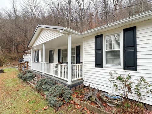 10806 Highway 406, Roark, KY, 40979 | Card Image