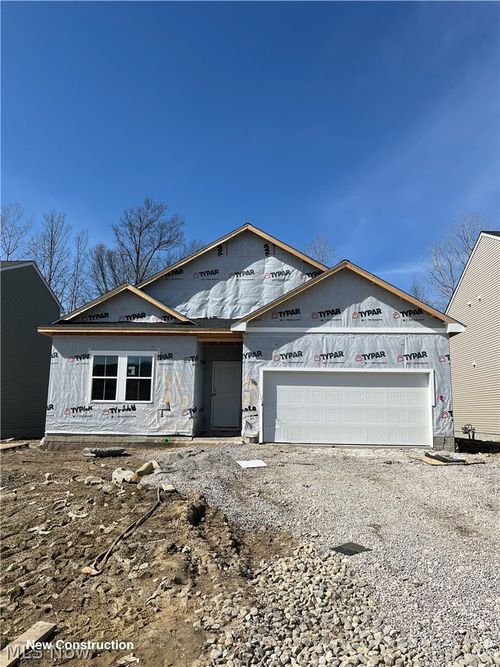 421 Pheasant Run, Elyria, OH, 44035 | Card Image