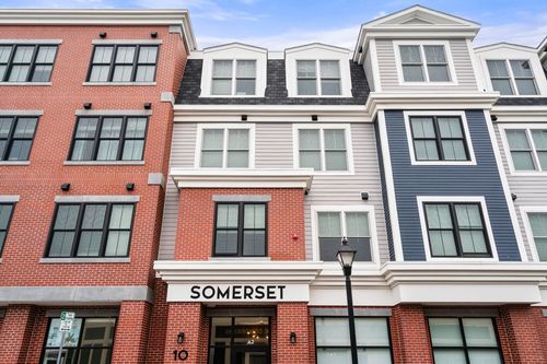 apt-408-10 Somerset Ave, Winthrop, MA, 02152-2999 | Card Image