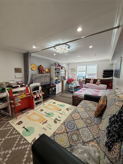 apt-5c-4240 Bowne St, Flushing, NY, 11355-2805 | Card Image