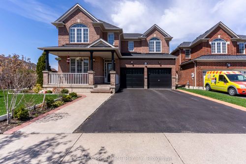151 Herdwick St, Brampton, ON, L6S0A7 | Card Image