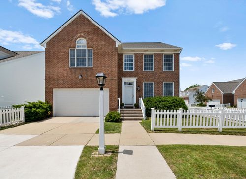 668 Boston Ct, Ann Arbor, MI, 48103-6812 | Card Image