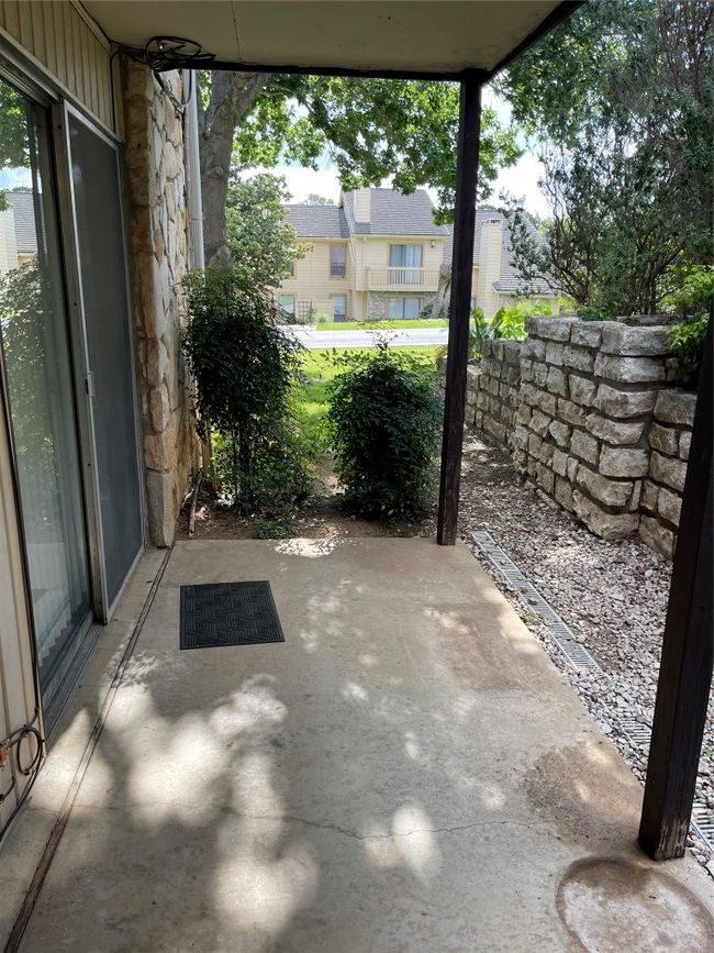 View of patio | Image 11