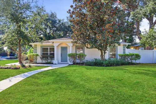 2802 W North A St, TAMPA, FL, 33609-2333 | Card Image