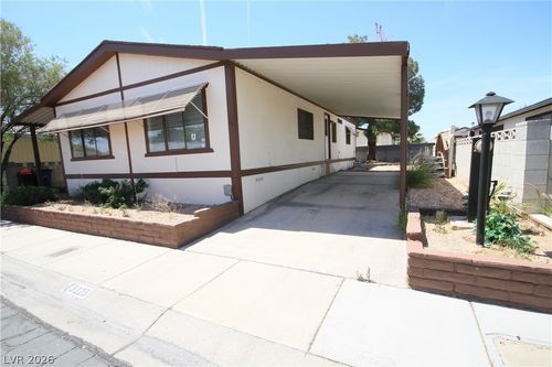 3225 Tularosa Ln, Las Vegas, NV, 89122-3343 | Card Image