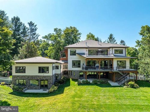 9604 Pembroke Pl, VIENNA, VA, 22182-1443 | Card Image