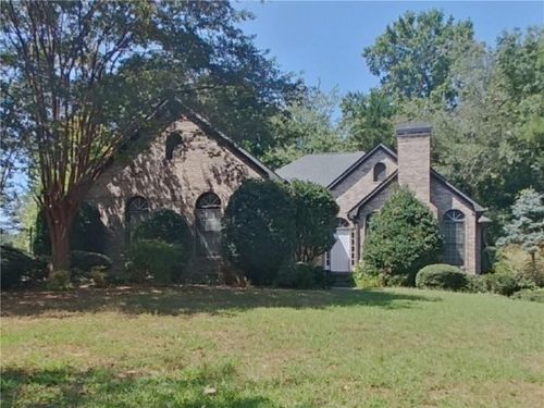 8015 Victoria Ln, Cumming, GA, 30040-6621 | Card Image