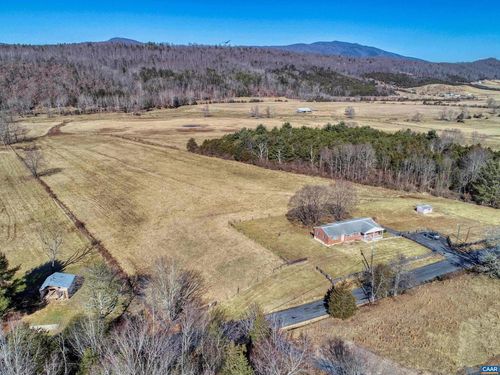 1535 Estaline Valley Rd, CRAIGSVILLE, VA, 24430-2513 | Card Image