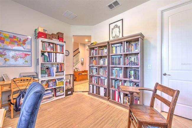 5705 Village Center Dr, House other with 4 bedrooms, 3 bathrooms and null parking in Lithia FL | Image 5