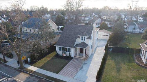 85 Franklin Ave, Lynbrook, NY, 11563-1238 | Card Image