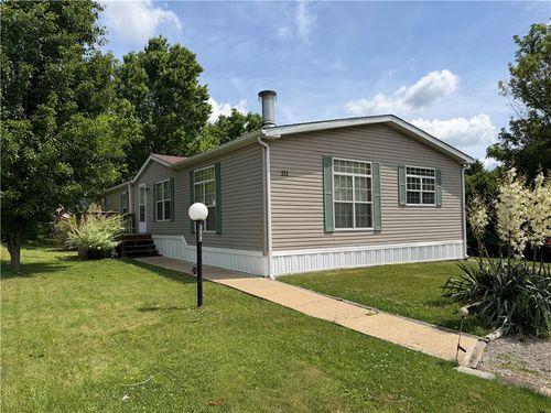 111 Terra Dr, Valencia, PA, 16059-2645 | Card Image