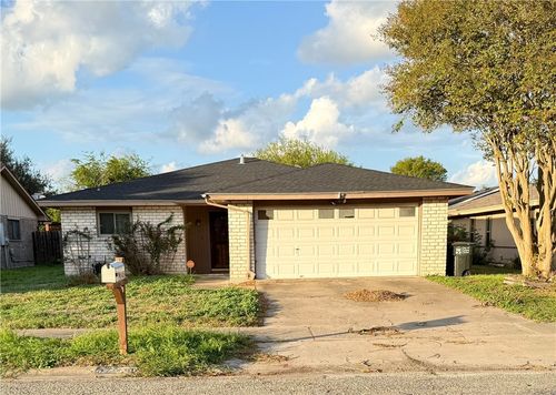 7454 Skyking Dr, Corpus Christi, TX, 78412-5131 | Card Image