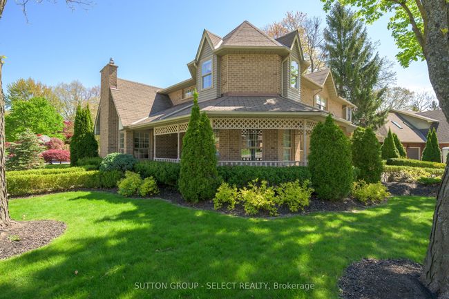 59 Heathdale Crt, House other with 4 bedrooms, 3 bathrooms and 3 parking in London ON | Image 4