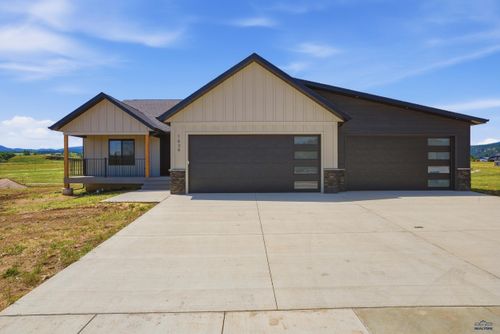 1639 Oak Crest Ct, Spearfish, SD, 57783-0000 | Card Image