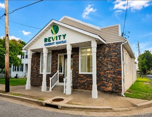 4426 Cookson Rd, East Saint Louis, IL, 62201-2334 | Card Image