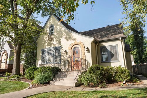 5240 Ewing Ave S, Minneapolis, MN, 55410-2009 | Card Image