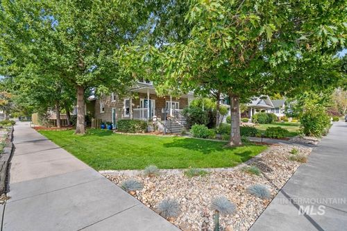 604 E 1st St, Emmett, ID, 83617-3102 | Card Image