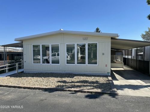 8301 Tieton Dr, Yakima, WA, 98908-1471 | Card Image