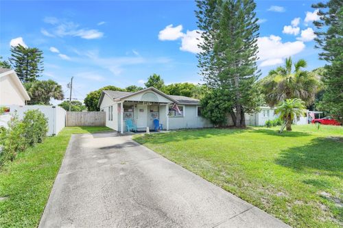 2617 Pepper Ave, Melbourne, FL, 32935-2756 | Card Image