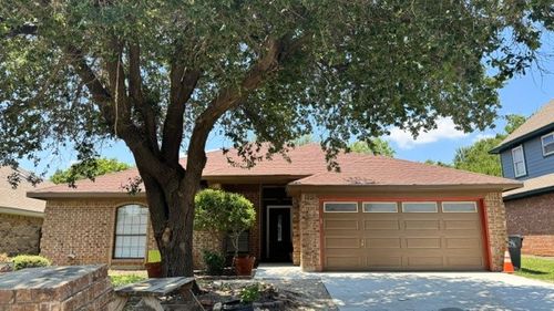 6104 Fern Meadow Rd, Arlington, TX, 76017-6430 | Card Image