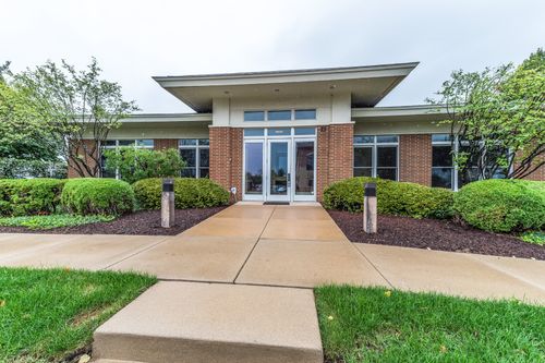 4N645 School Rd, St. Charles, IL, 60175-6508 | Card Image