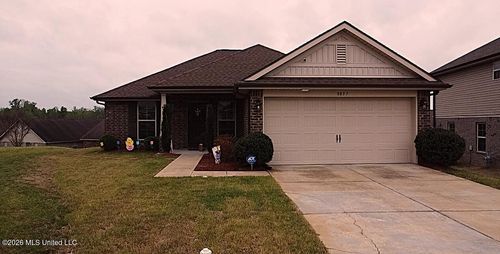 8857 Olivia Rose Cove, Southaven, MS, 38671 | Card Image
