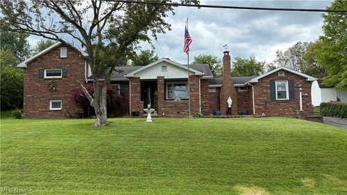 1213 Oakwood St, East Liverpool, OH, 43920-1643 | Card Image