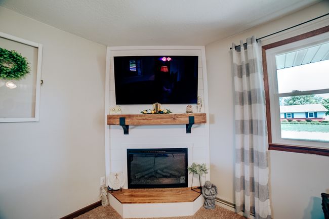 703 E Rosewood St, House other with 3 bedrooms, 2 bathrooms and 2 parking in Watseka IL | Image 12