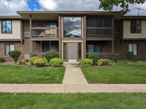 apt-6-560 Somerset Ln, Crystal Lake, IL, 60014-7772 | Card Image