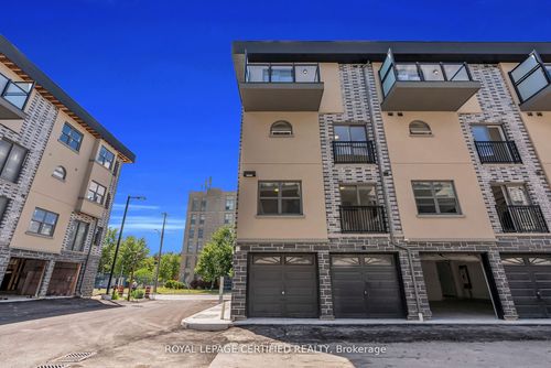 21-400 Mary St E, Whitby, ON, L1N2P8 | Card Image