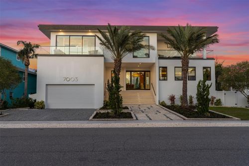7003 Holmes Blvd, HOLMES BEACH, FL, 34217-1373 | Card Image