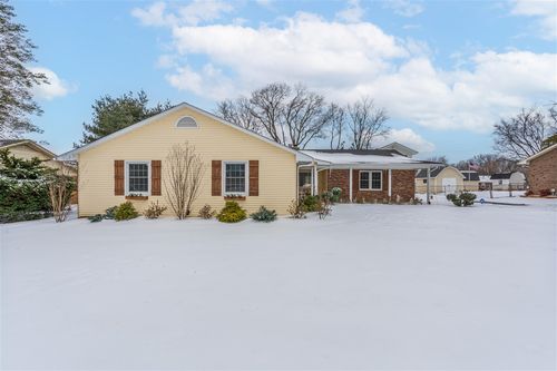 2425 Heather Dr, Bowling Green, KY, 42104-4537 | Card Image