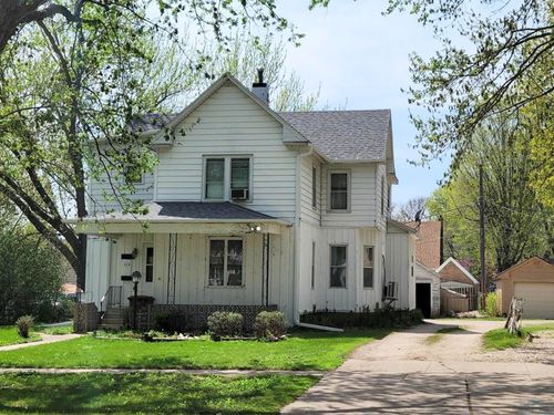 214 Cayuga St, Storm Lake, IA, 50588-2523 | Card Image