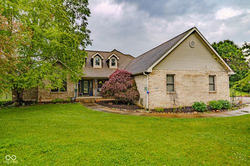 1580 E Garnett Dr, Frankfort, IN, 46041-6809 | Card Image