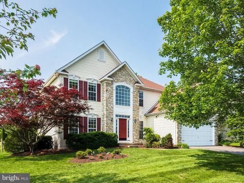 901 Bramblewood Dr, Douglassville, PA, 19518-1262 | Card Image