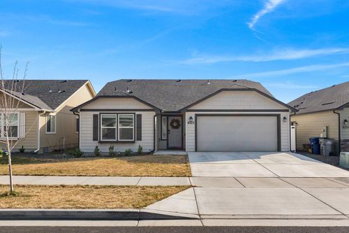 8523 W 8th Ct, Spokane, WA, 99224-1612 | Card Image