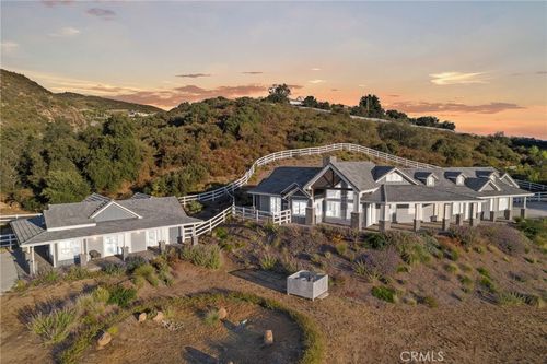 37492 Calle De Lobo, Murrieta, CA, 92562-7109 | Card Image