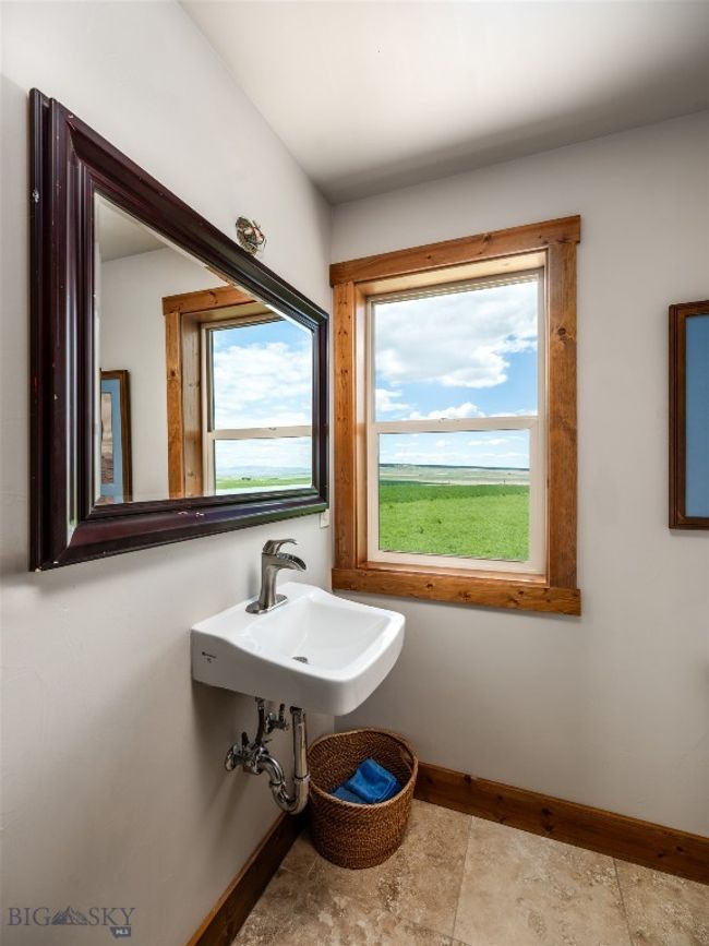 Bonus room bath | Image 35